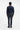 Chino BOSS slim twill coton bleu foncé 50569308 – vue portée